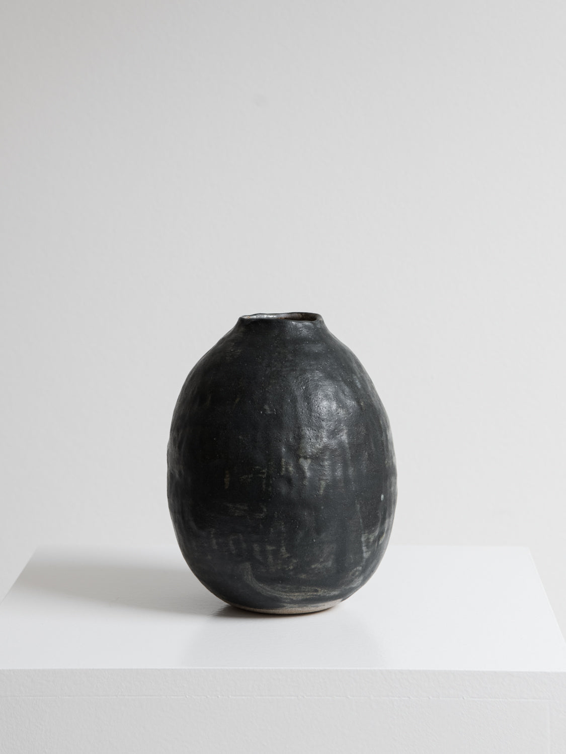 Rounded Black Vase