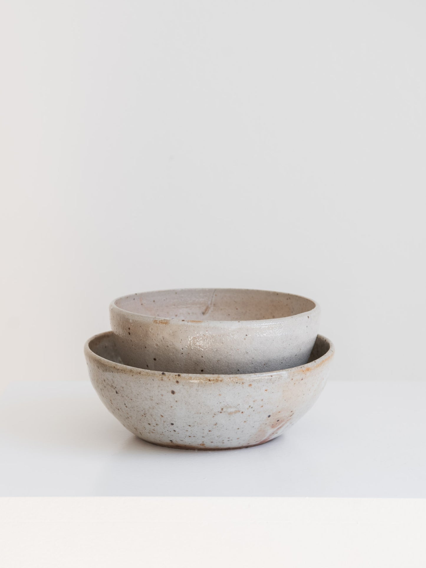 Gloss-Glazed Cream Bowl