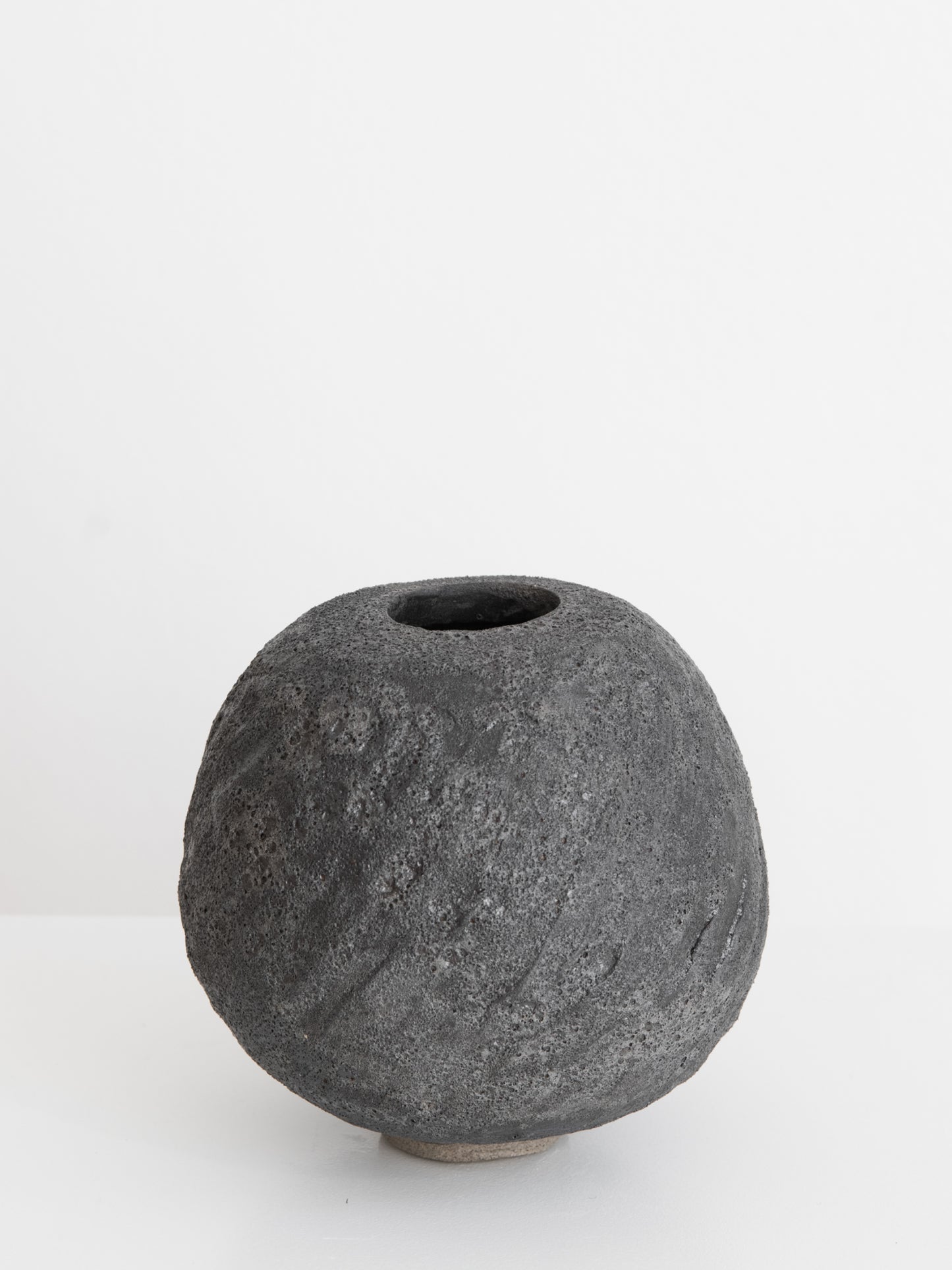 Sculptural Vase - Charcoal Form