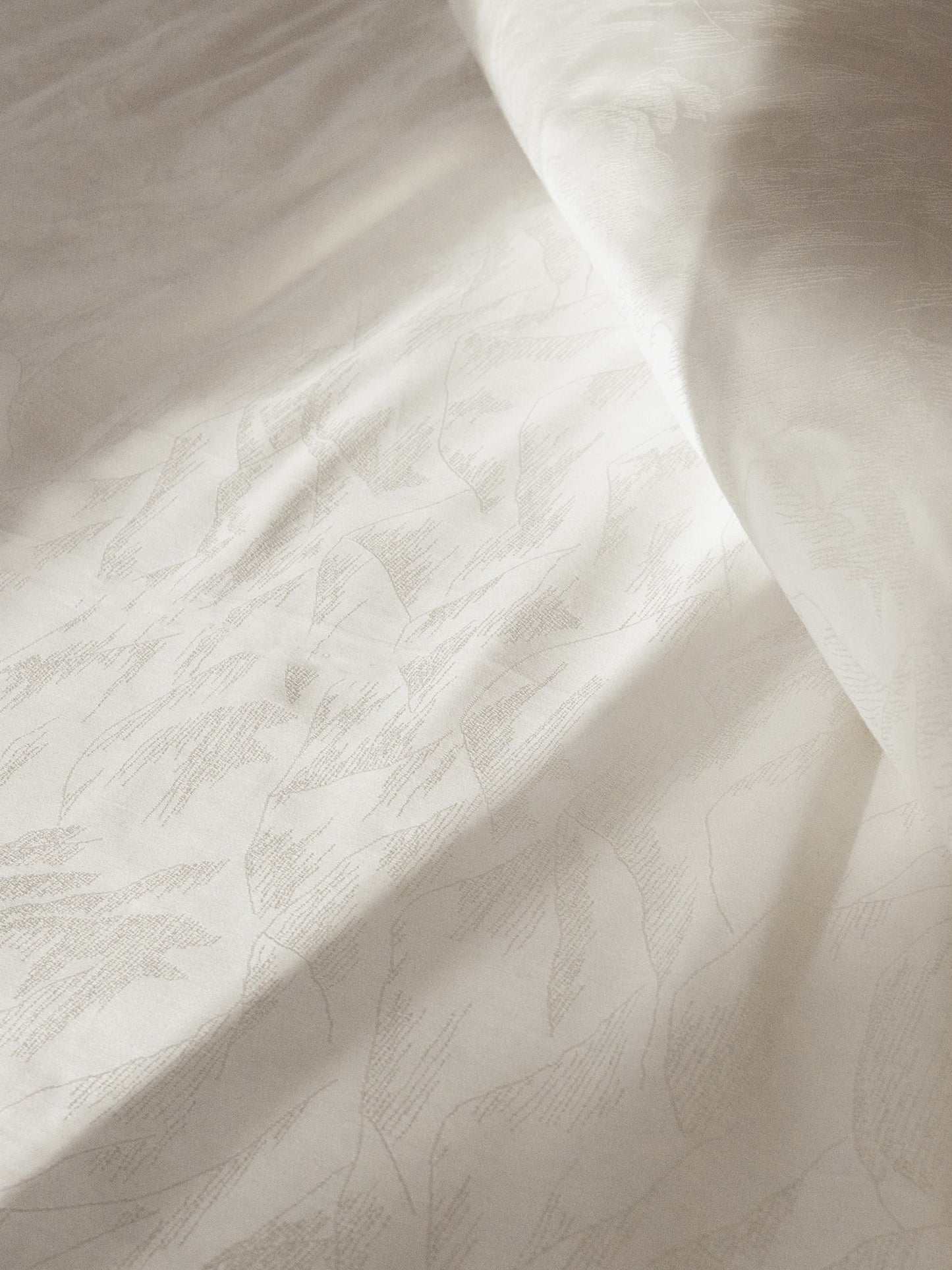 Silver Peak Flat Sheet – Antique Ivory