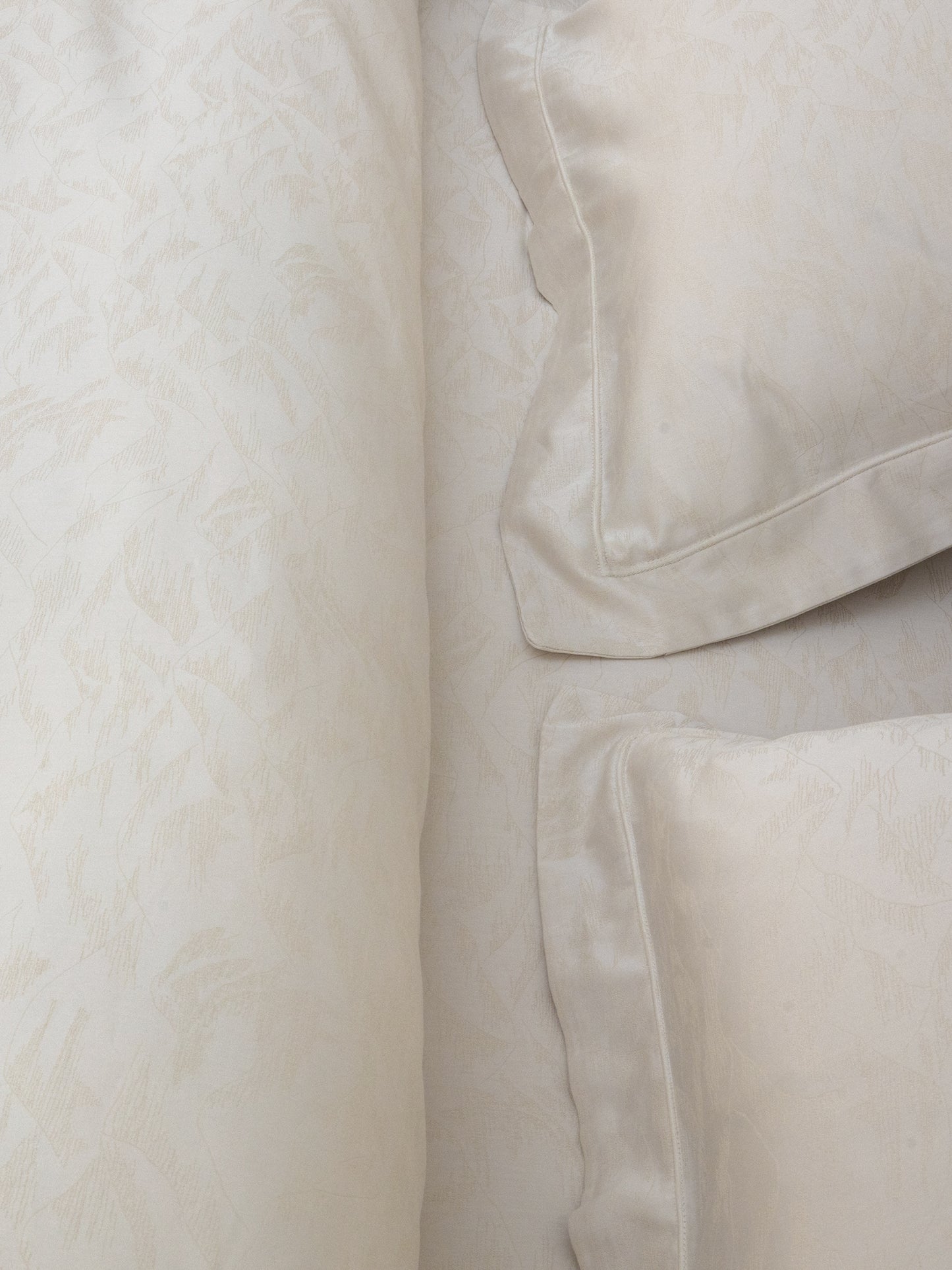 Silver Peak Flat Sheet – Antique Ivory