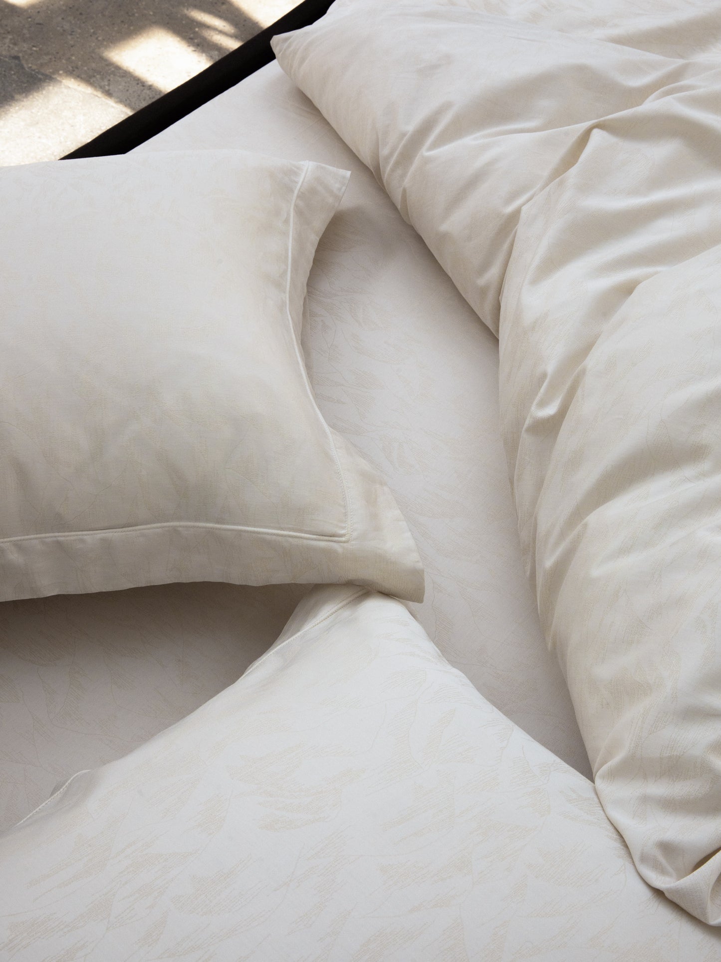 Silver Peak Flat Sheet – Antique Ivory