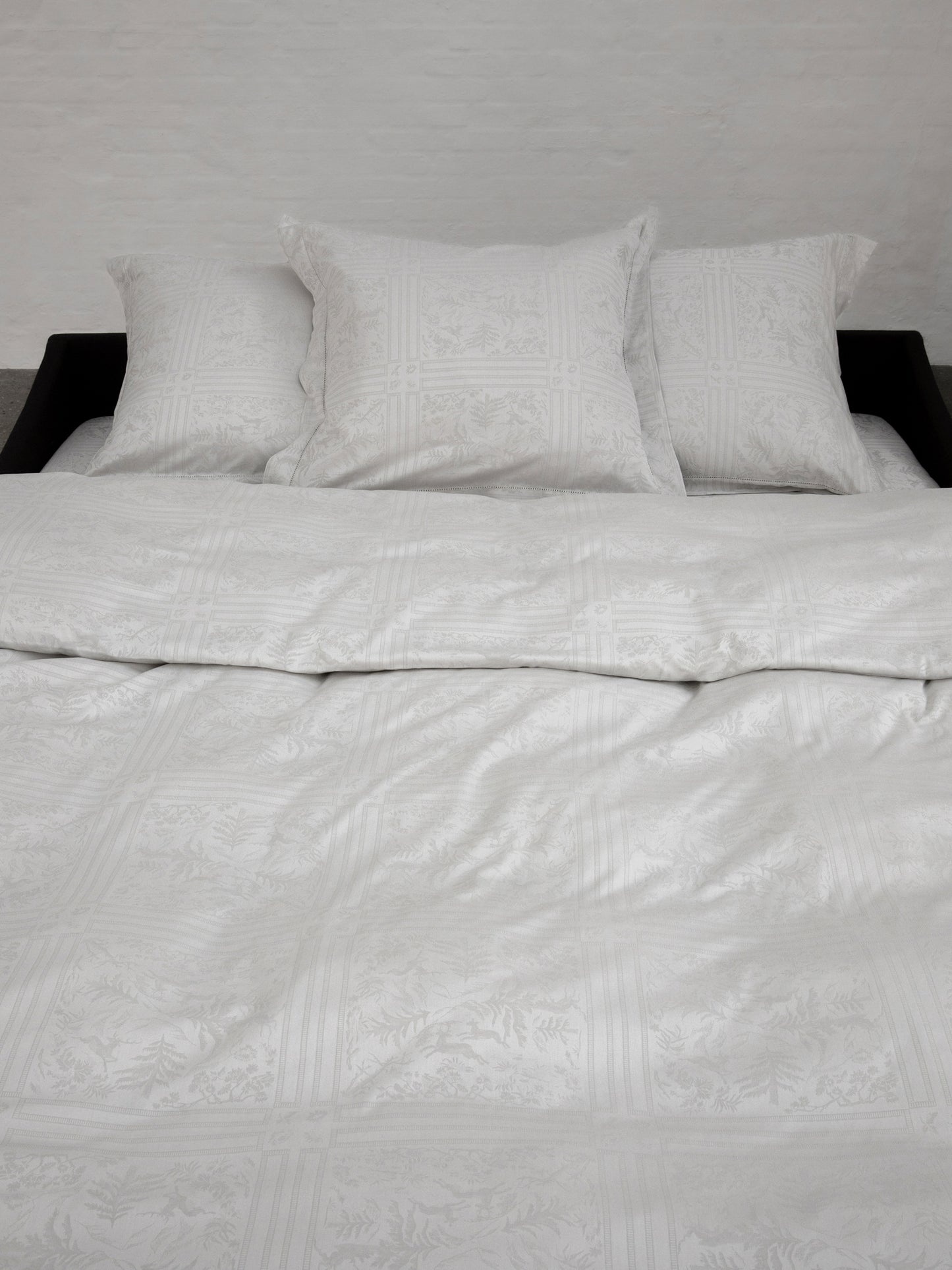 Wonder Scape Duvet Cover – Pale Ash