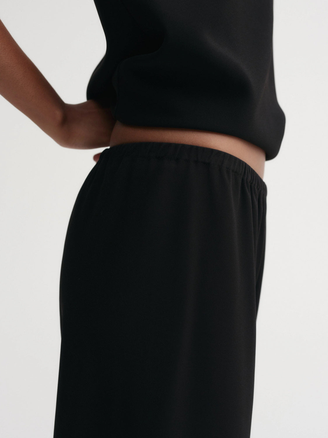 Bea Crepe Pants - Black