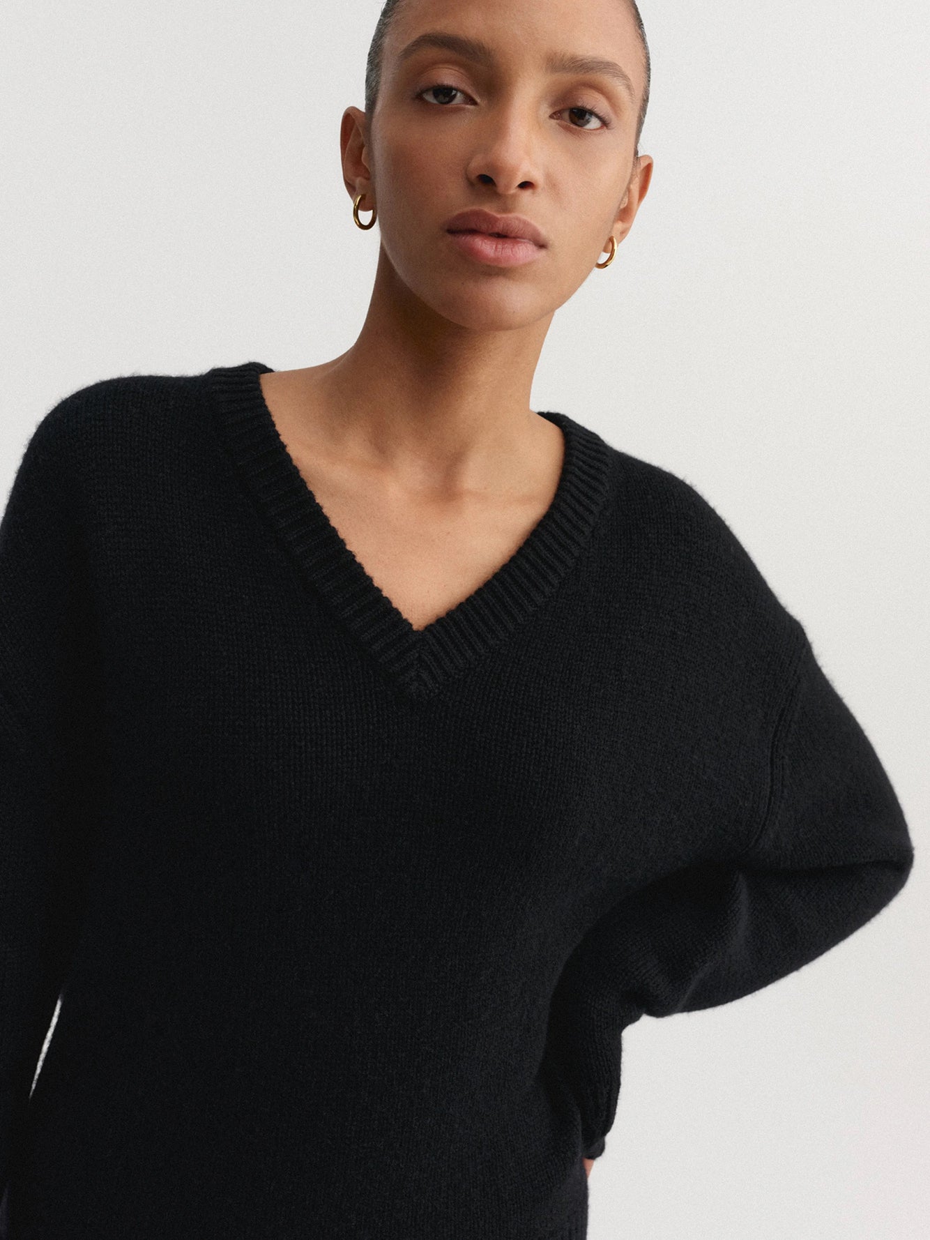 Yara V-Neck Sweater - Black