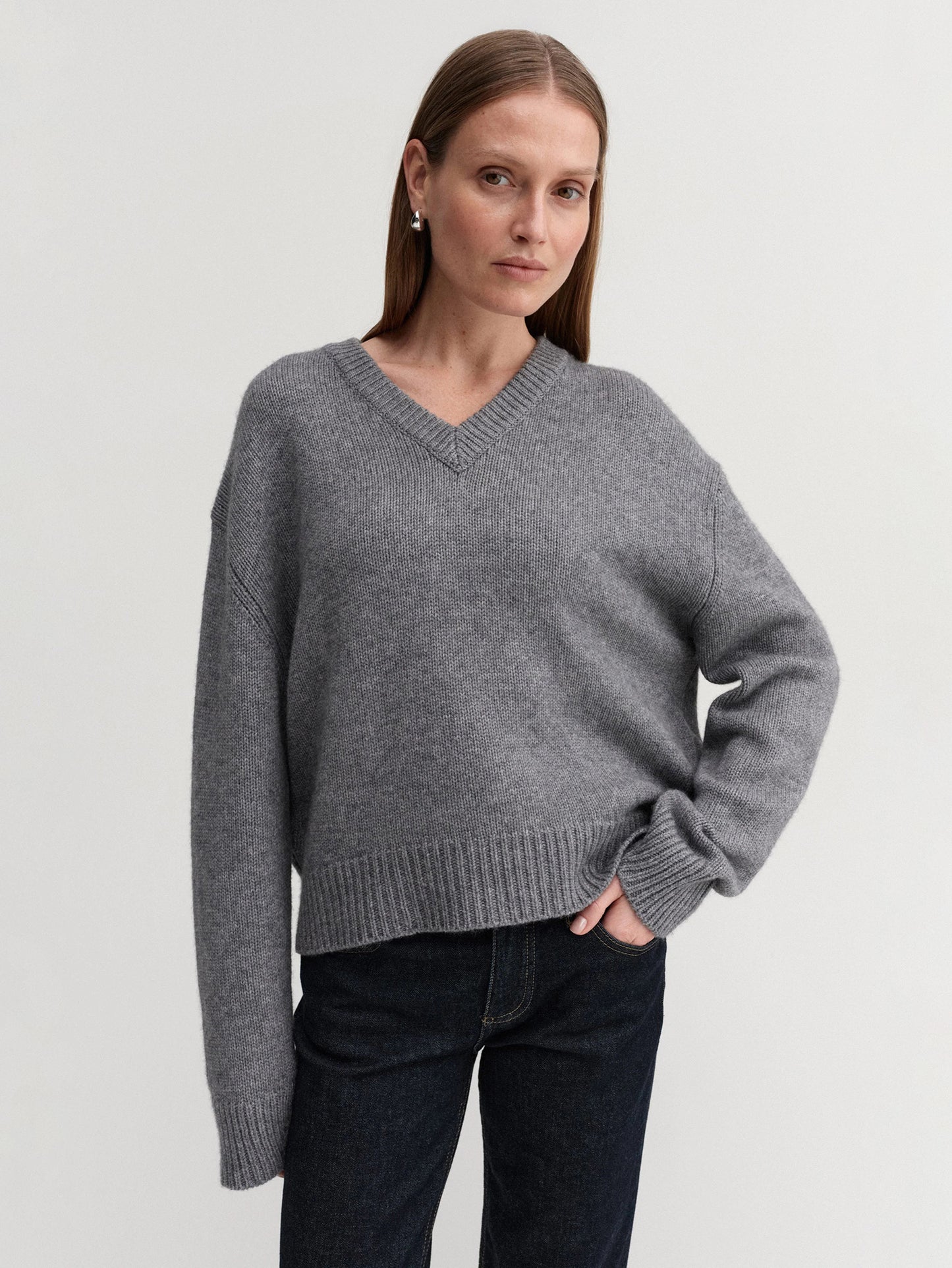 Yara V-Neck Sweater - Grey