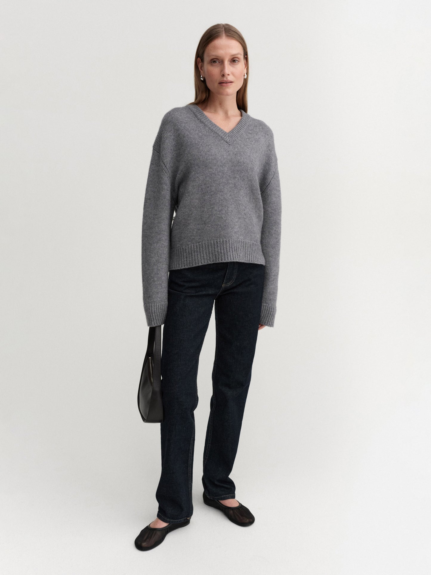 Yara V-Neck Sweater - Grey