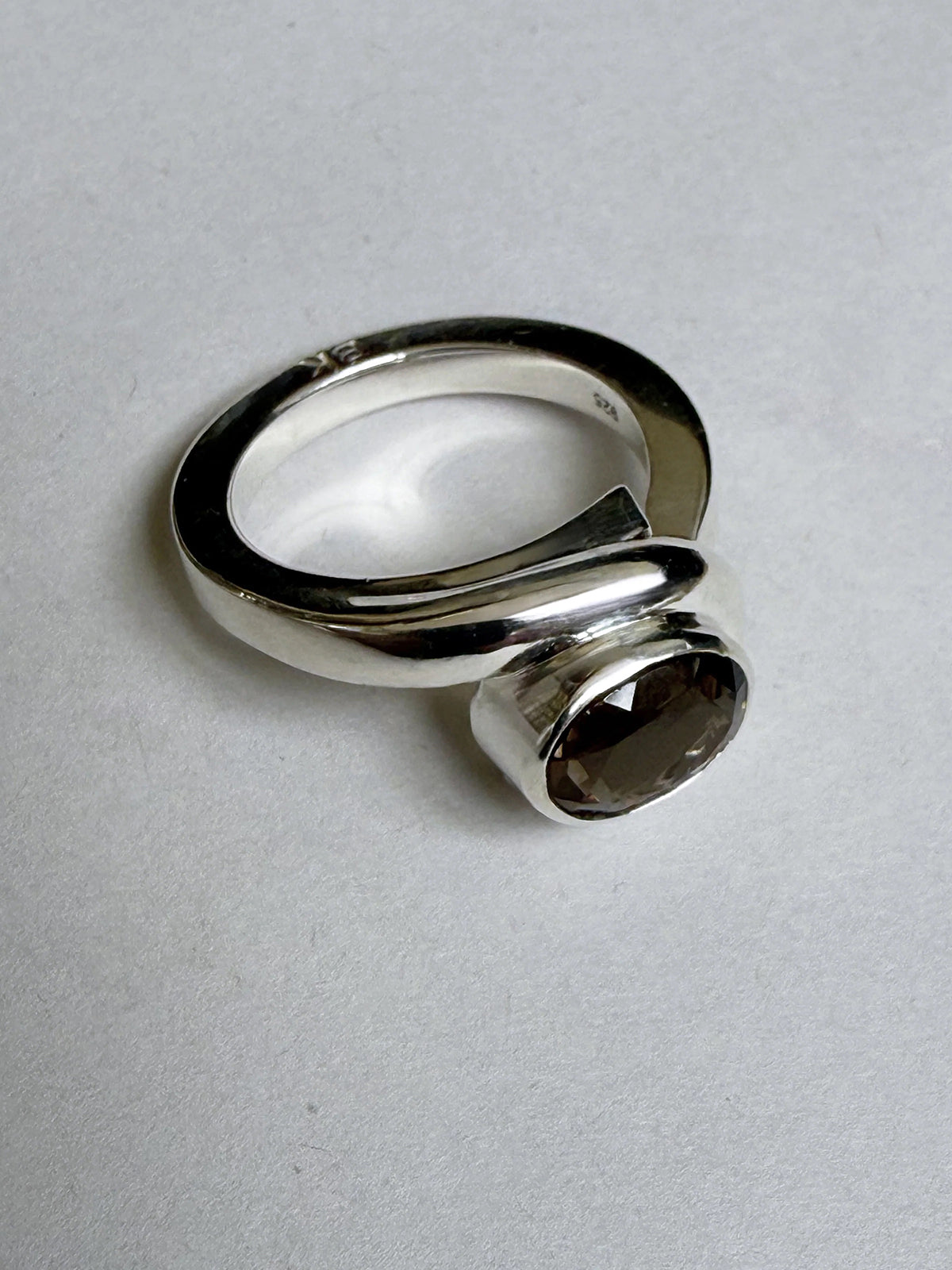 Curva Ring – Smokey Quartz