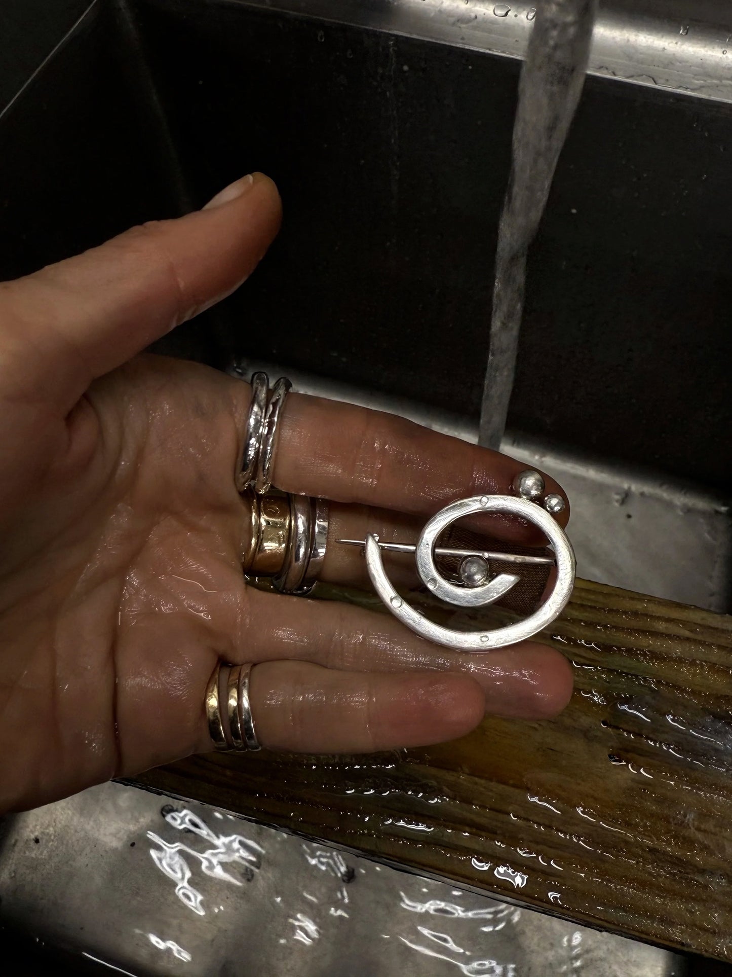 Órbita Brooch