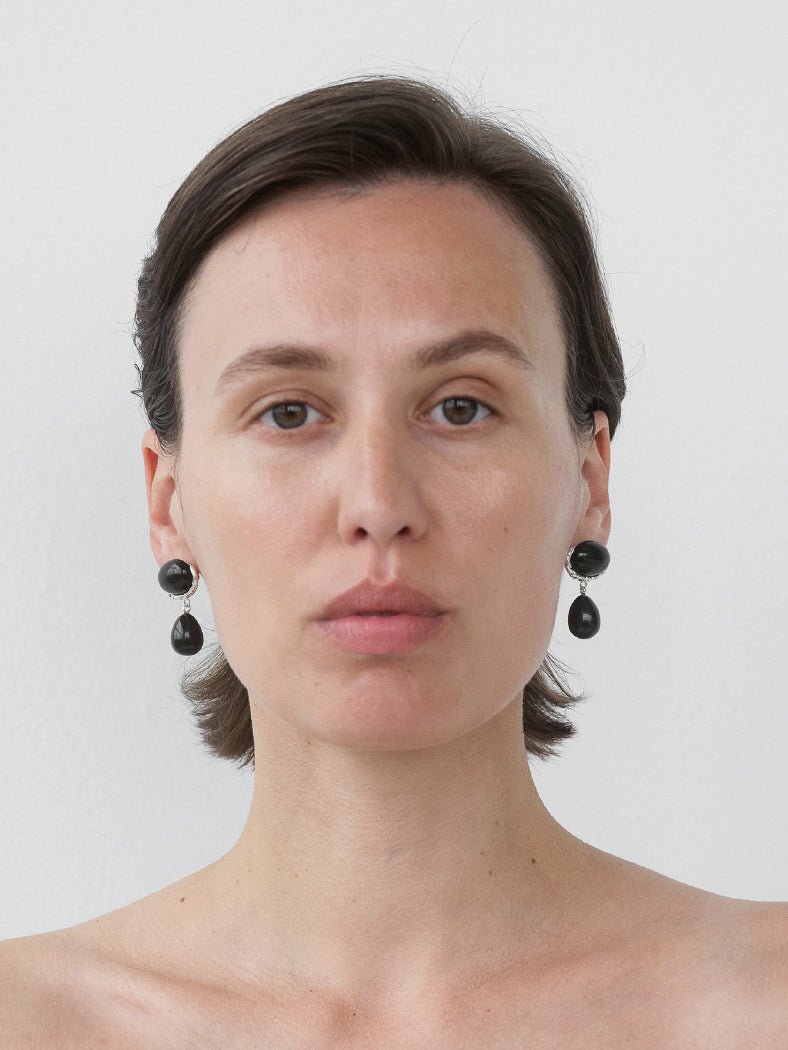 Embleme Onyx Earrings