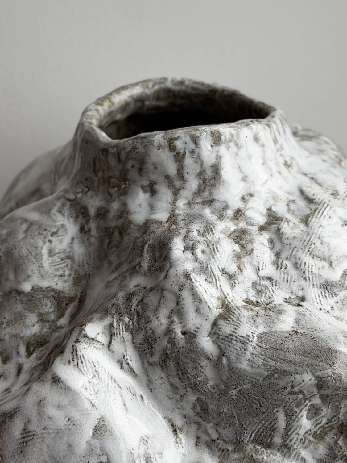 Sculptural Vase – Cloud