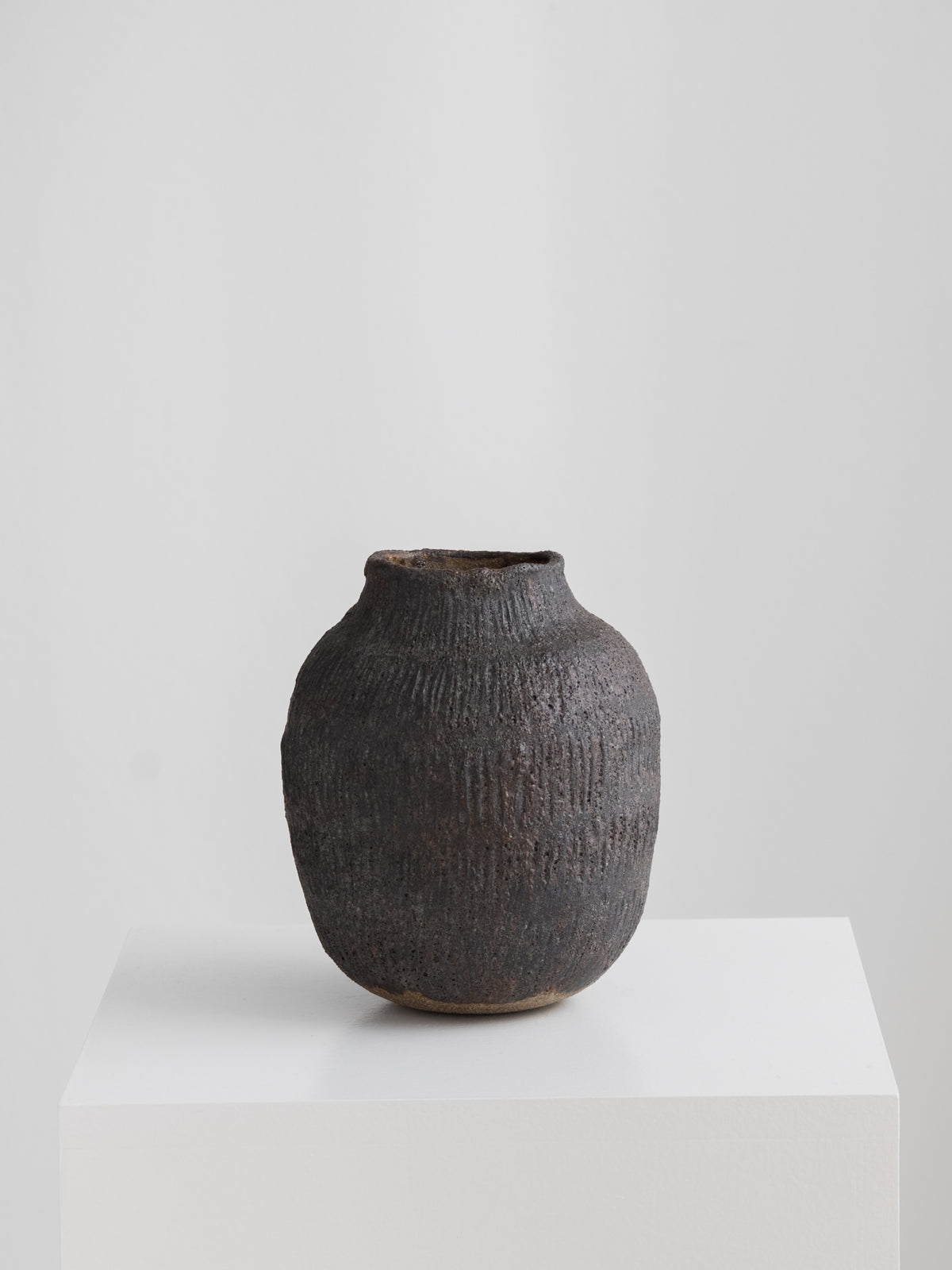 Sculptural Vase - Ribbed Charcoal