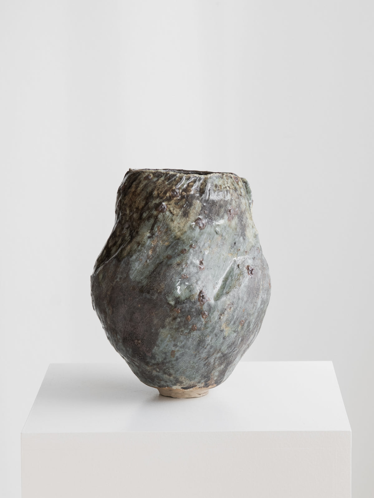 Sculptural Vase - Mineral Grey