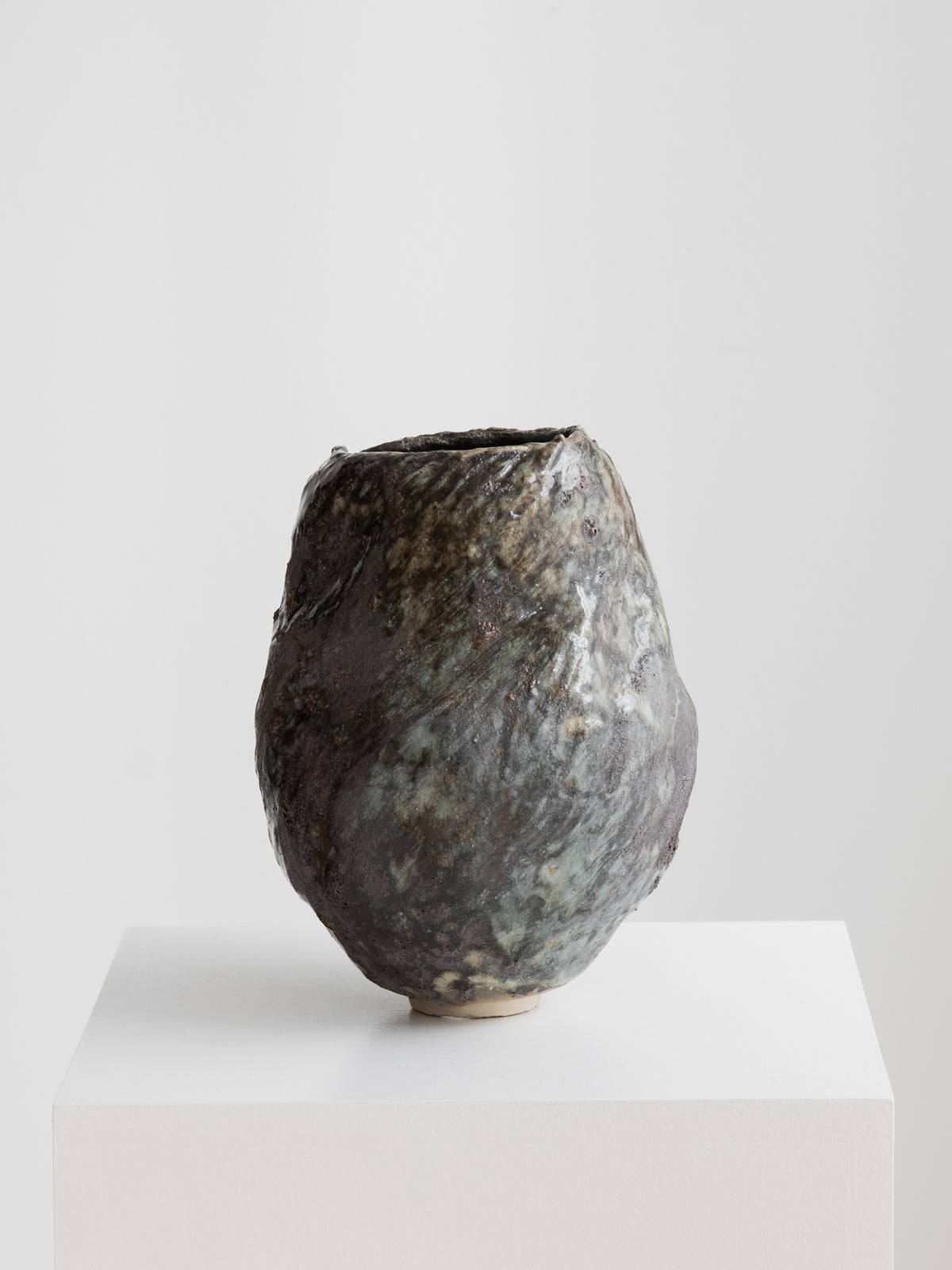 Sculptural Vase - Mineral Grey