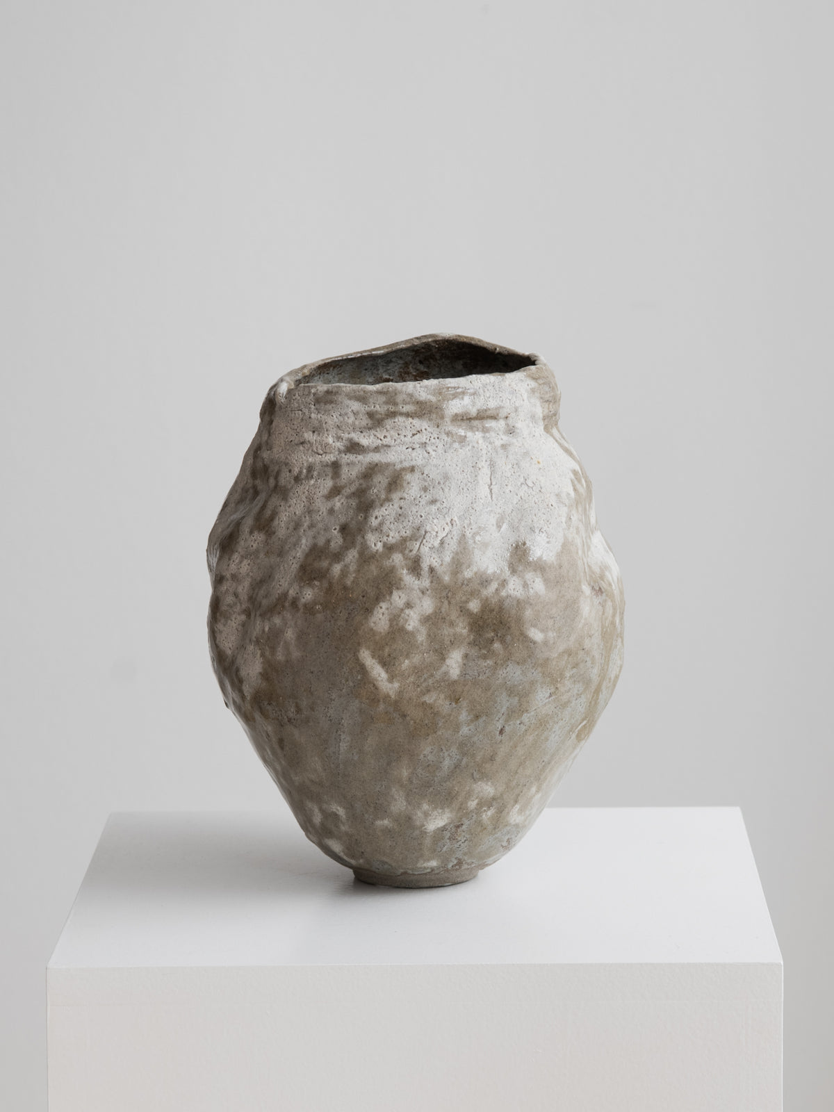 Sculptural Vase - Chalk White