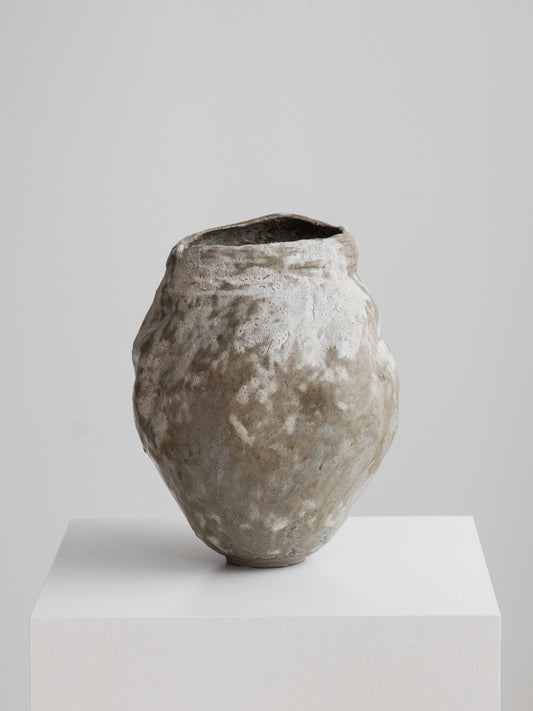 Sculptural Vase - Chalk White