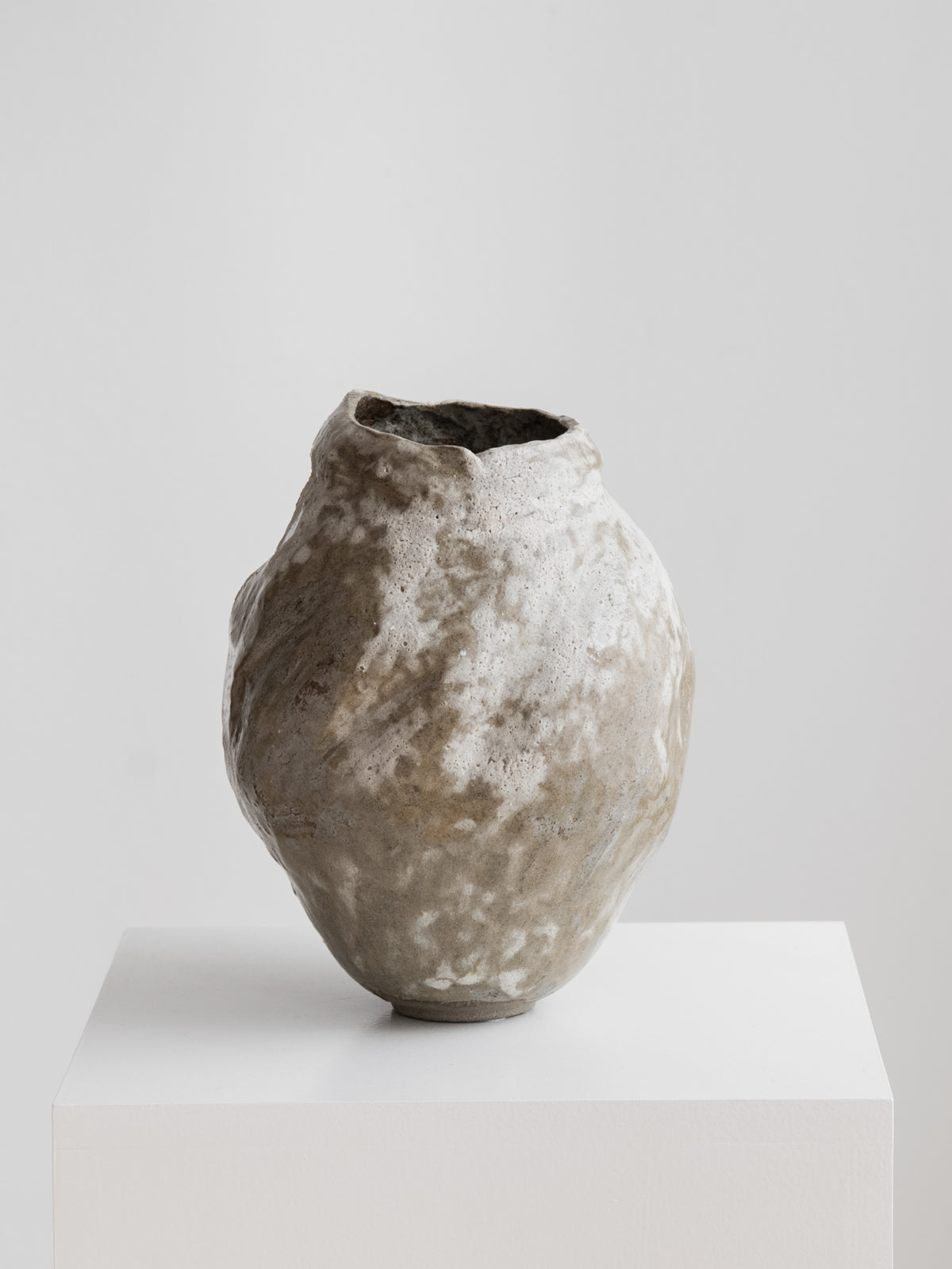 Sculptural Vase - Chalk White