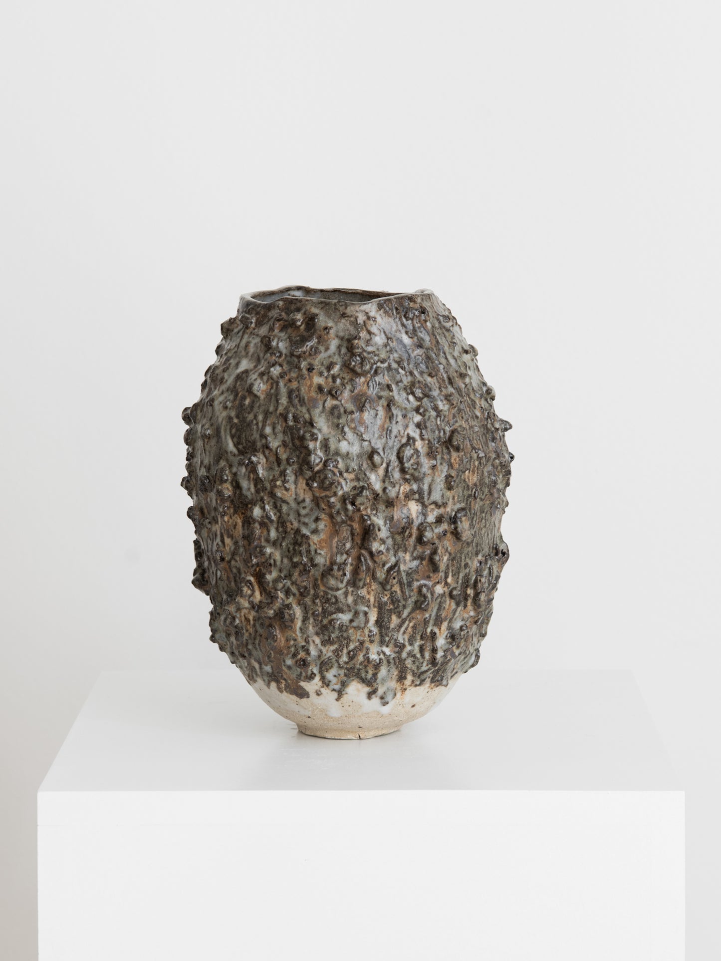Sculptural Vase - Textured Light