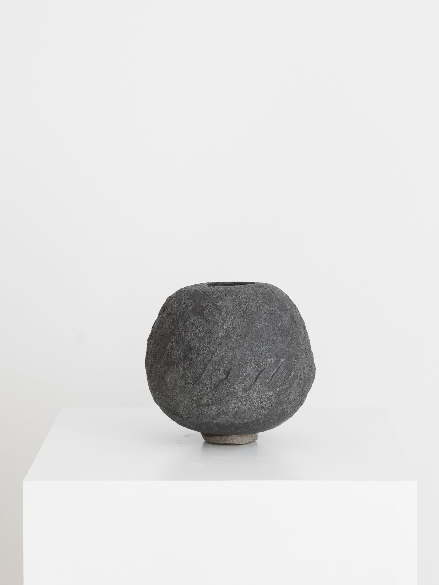 Sculptural Vase - Charcoal Form