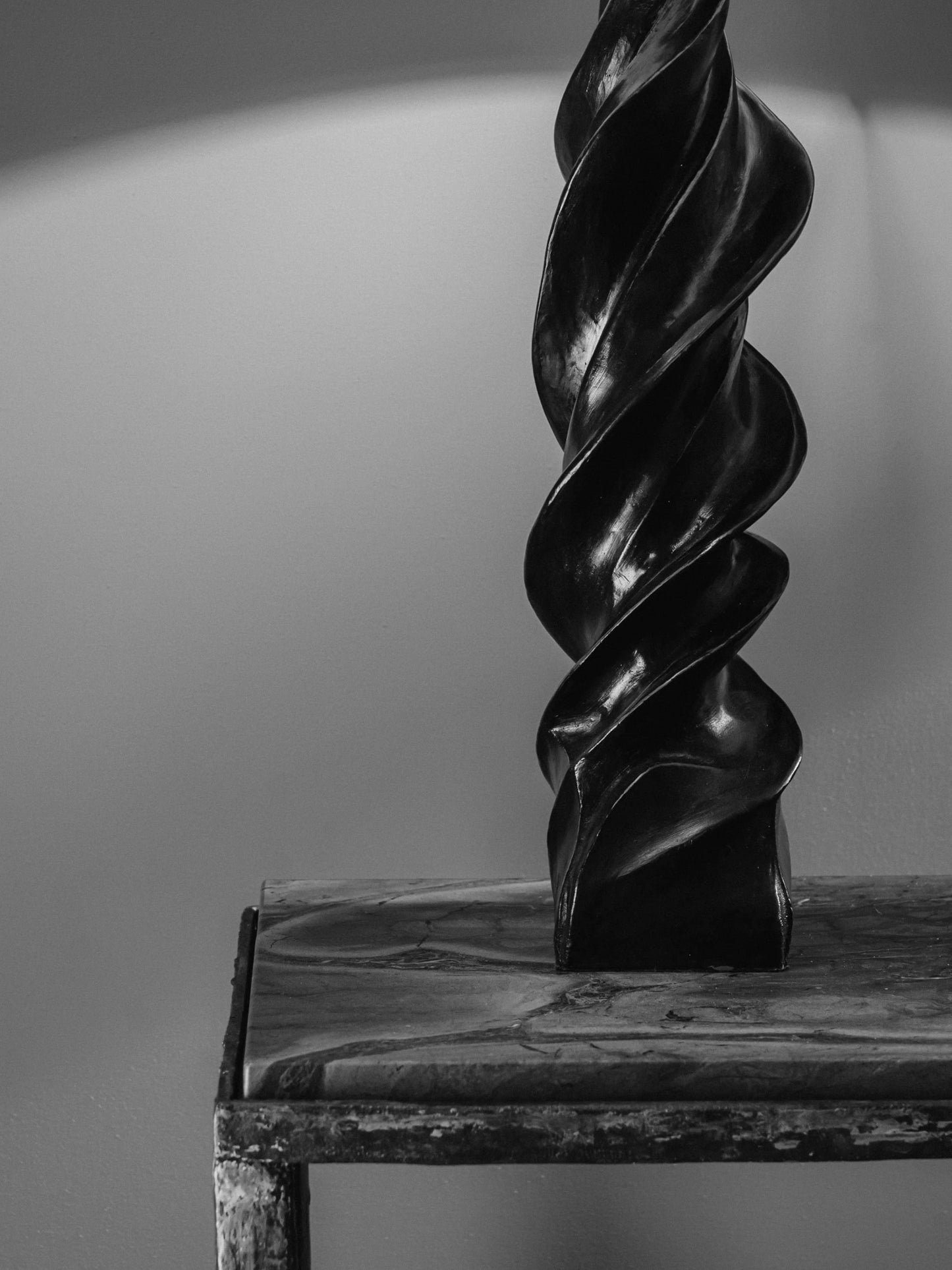 Lucian Lamp - Bronze