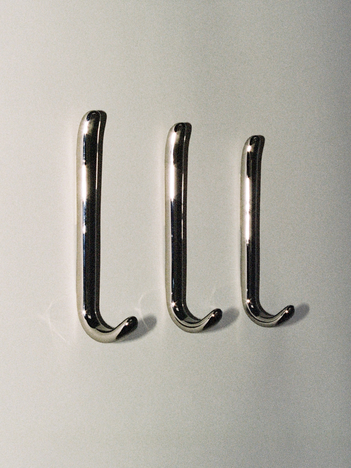 Luis Wall Hook