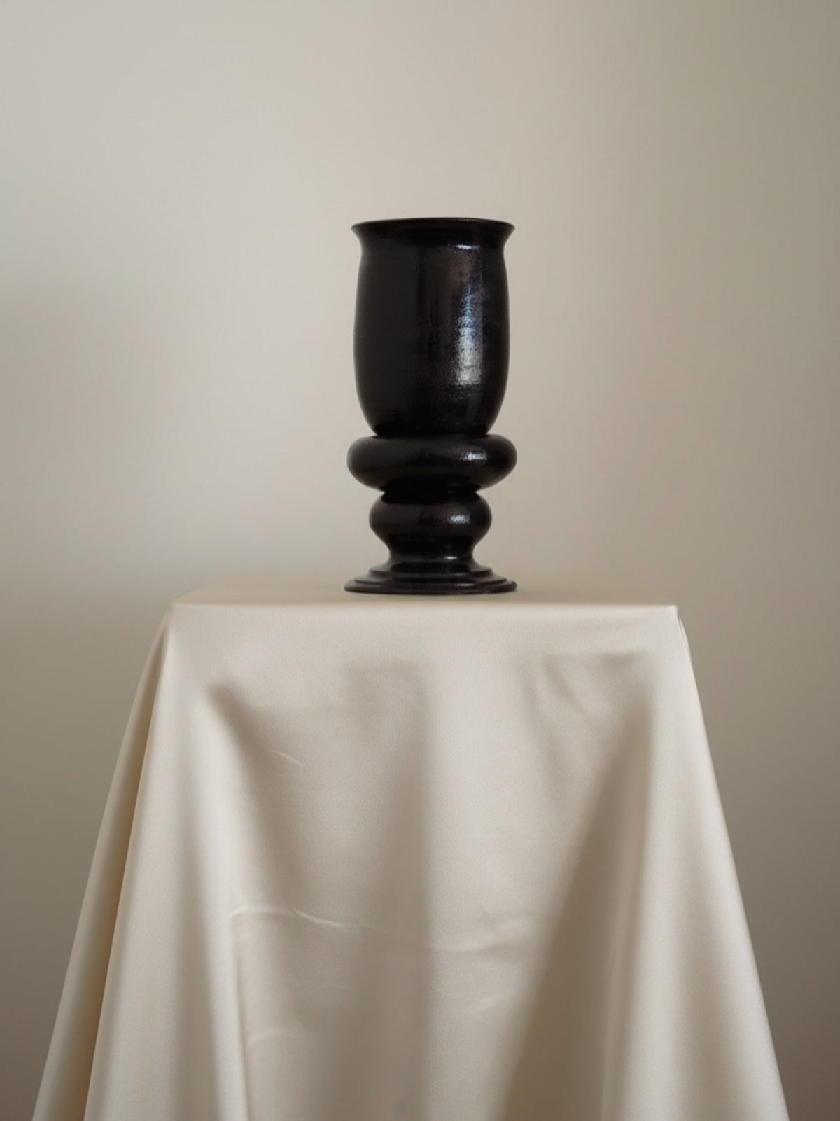 L’Heure Noire Ceramic Vase