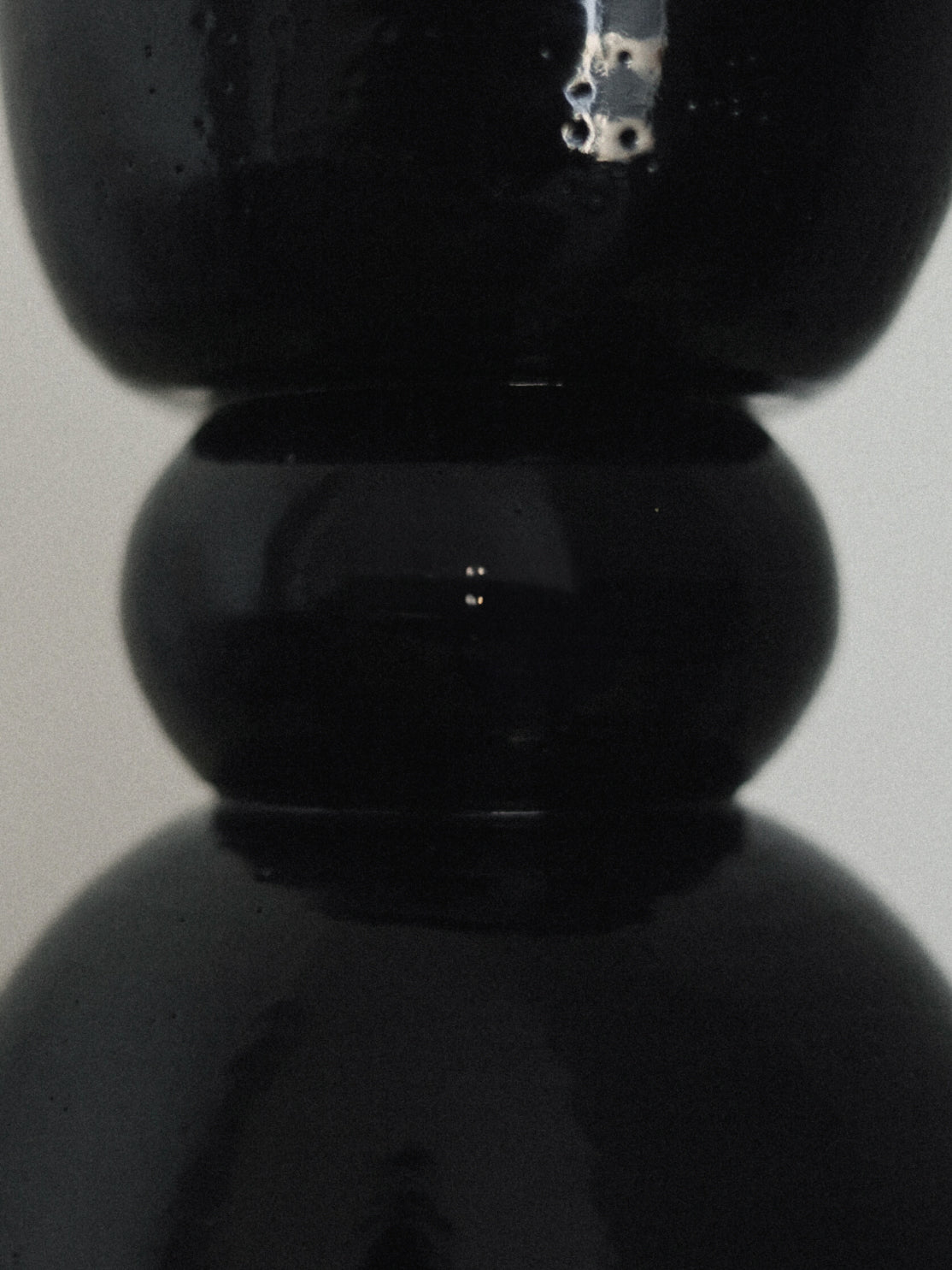 L’Heure Noire Ceramic Vase