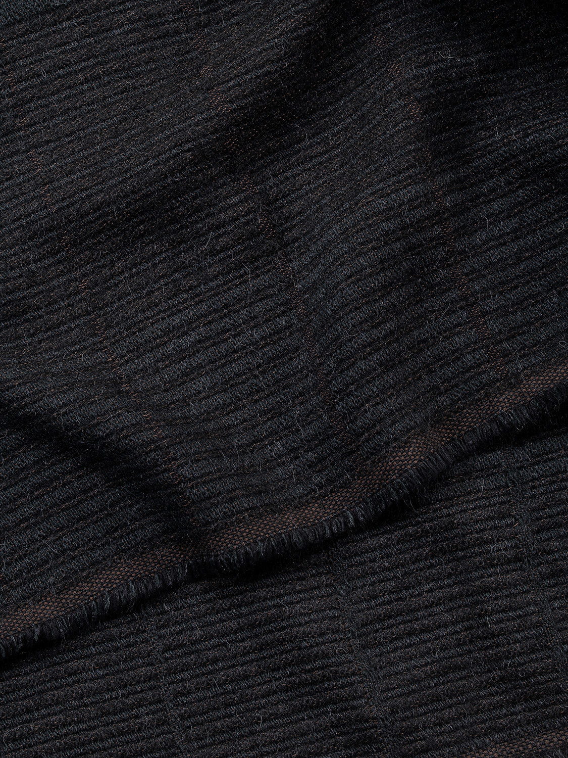 Grid Throw - Black
