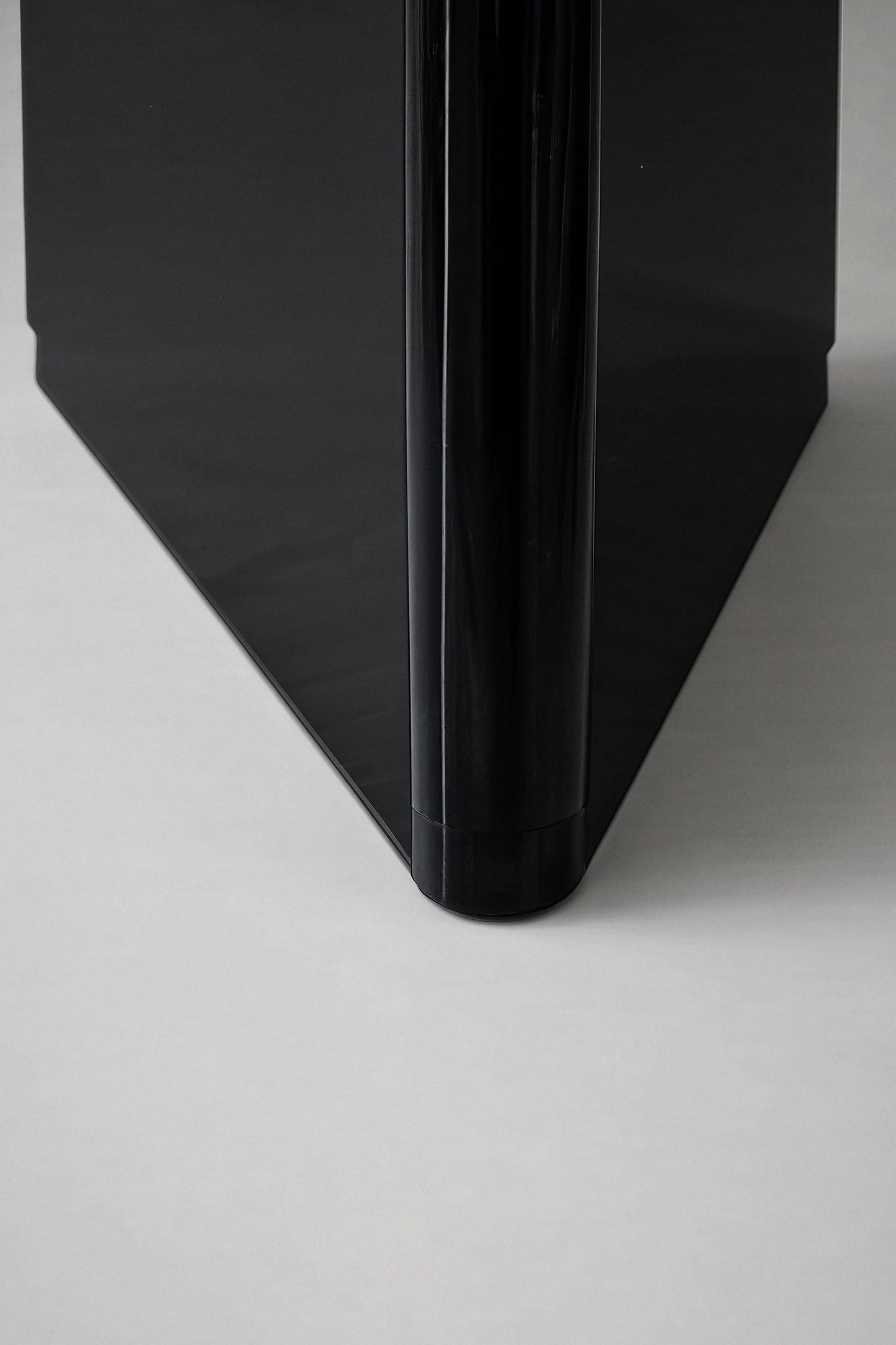 Florine Dining Table