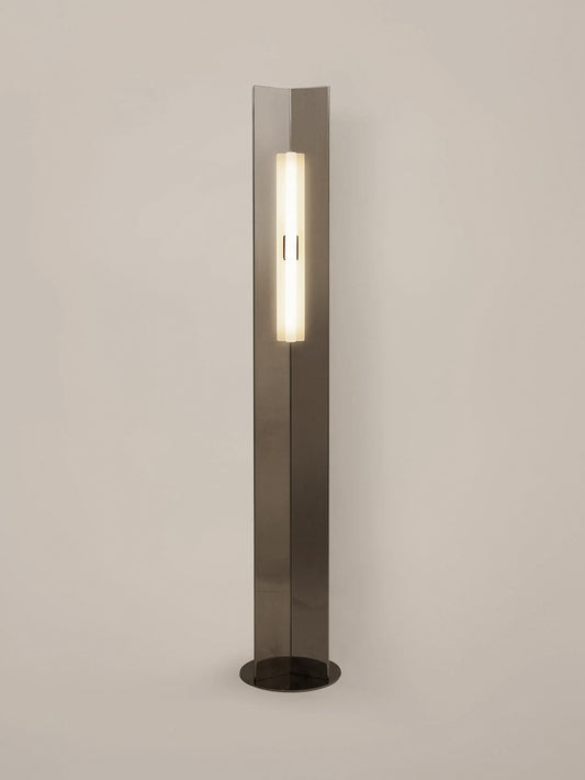 Arrow 158 Floor Lamp
