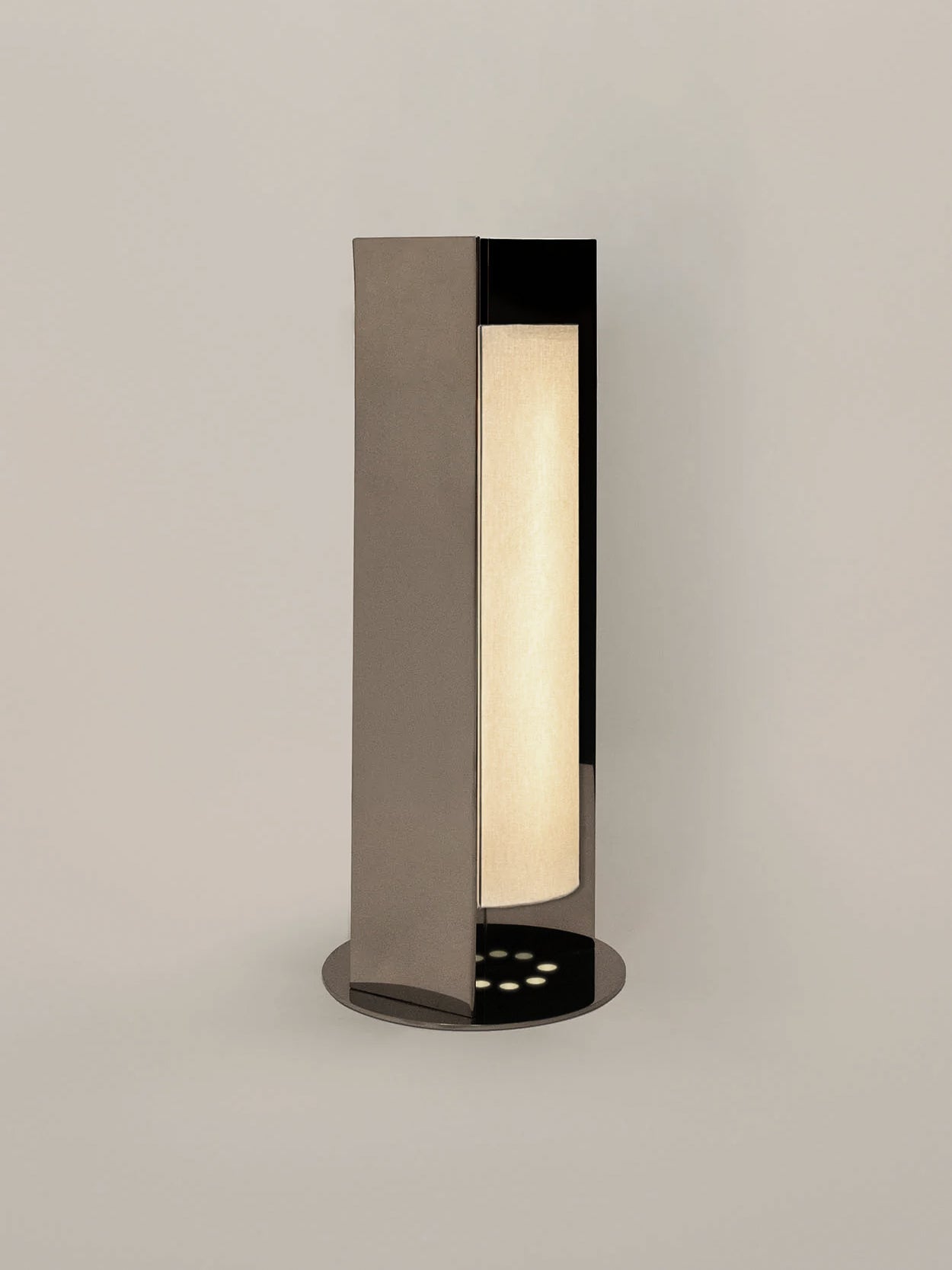 Arrow Table Lamp with Diffuser