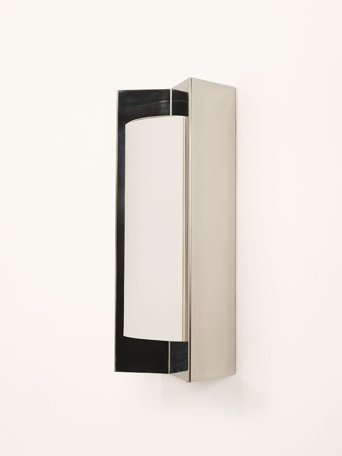 Arrow Wall Light with Diffuser