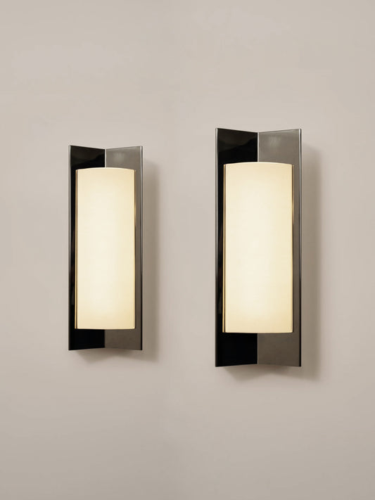 Arrow Wall Light with Diffuser