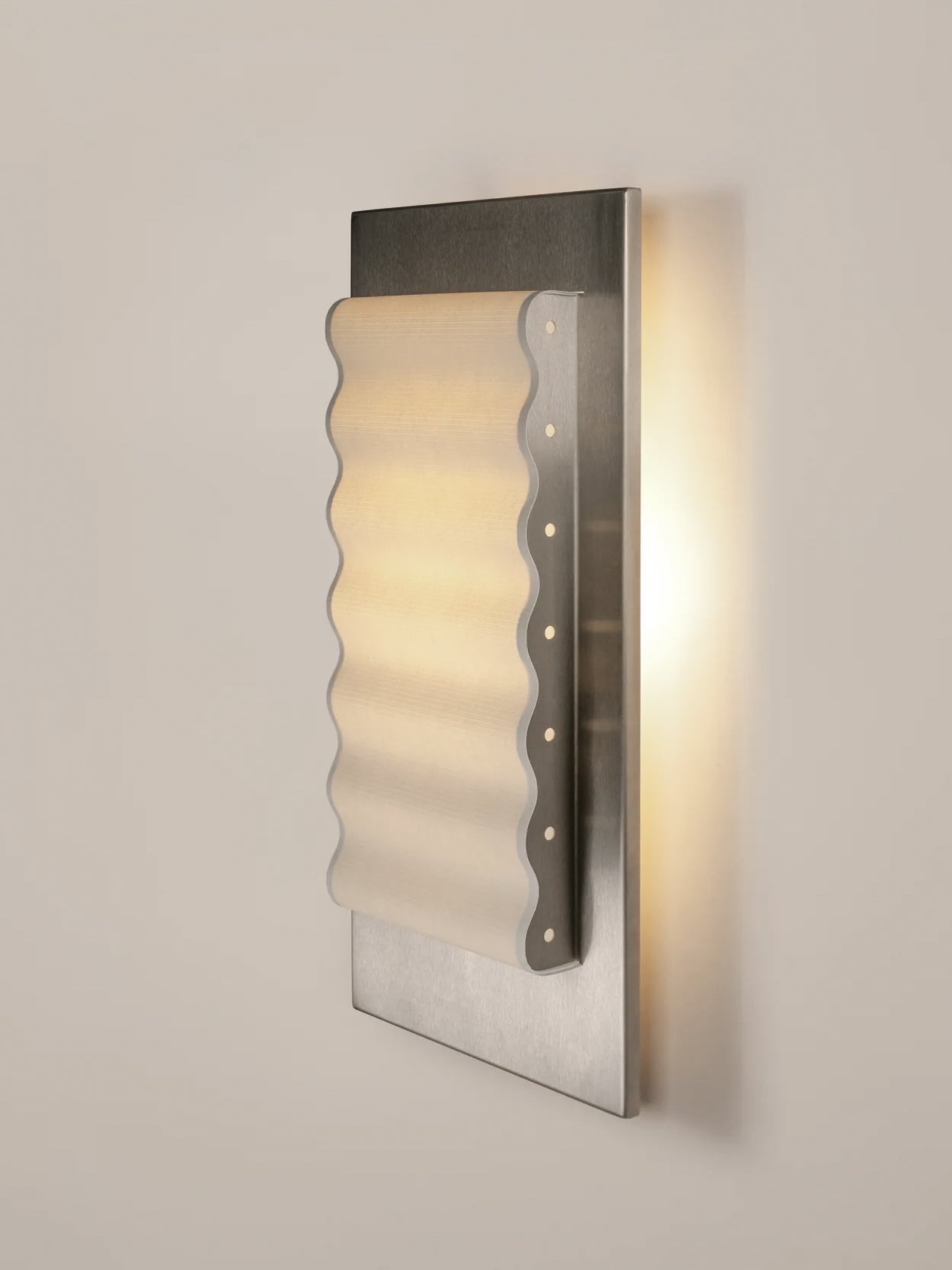 Frame Brut Wall Light