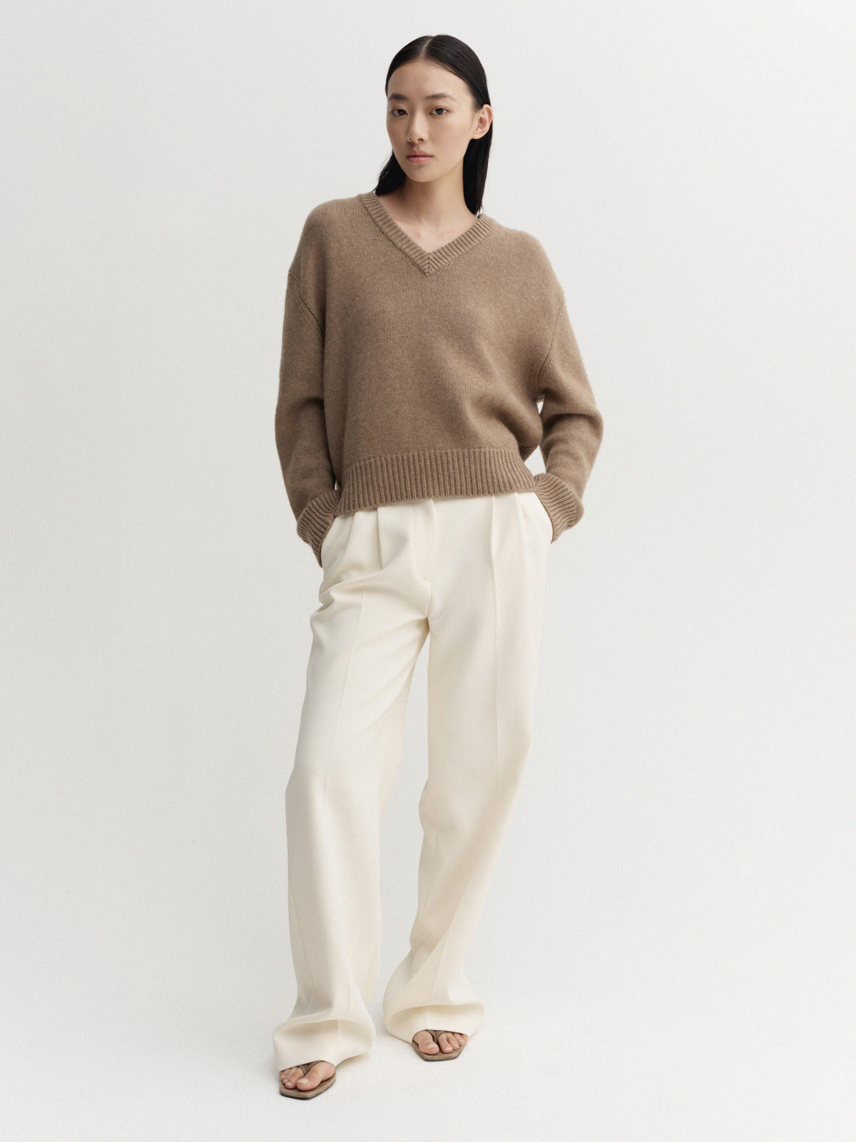 Yara V-Neck Sweater - Hazel