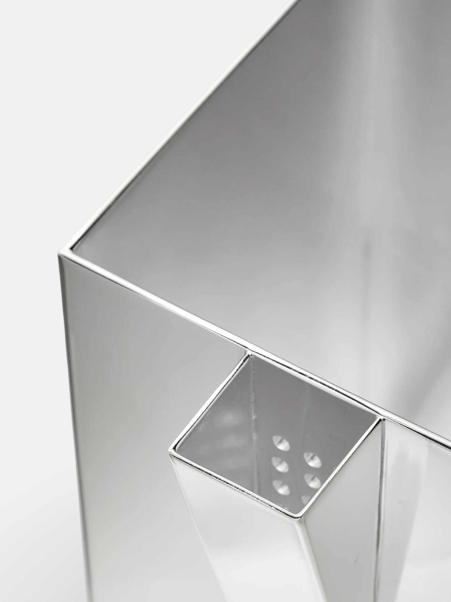 Gaia Teapot – Silver-Plated