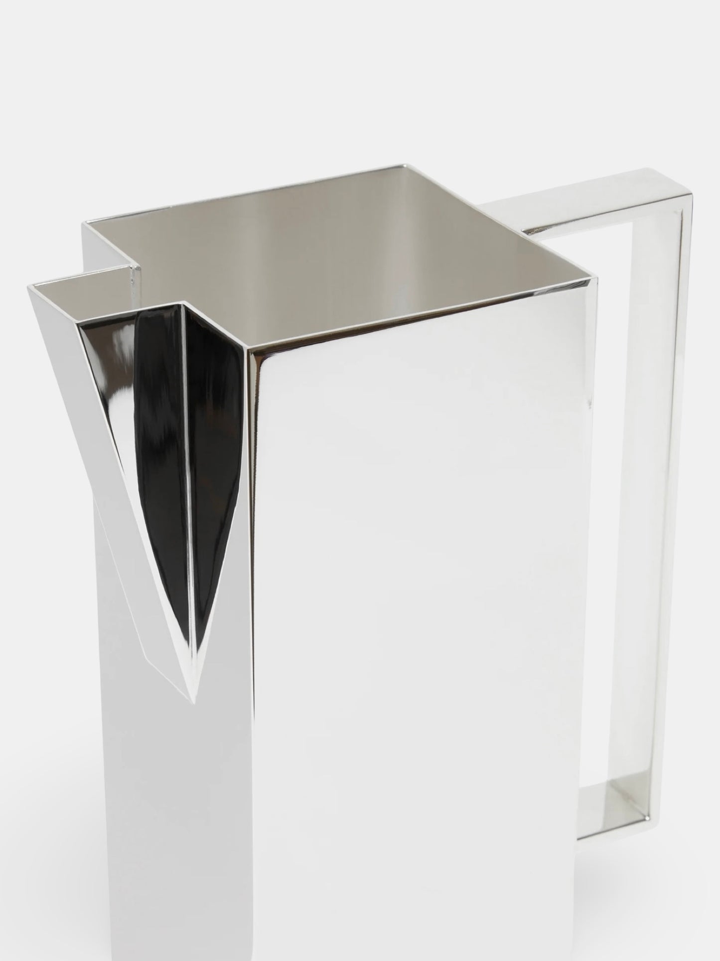Gaia Pitcher – Silver-Plated
