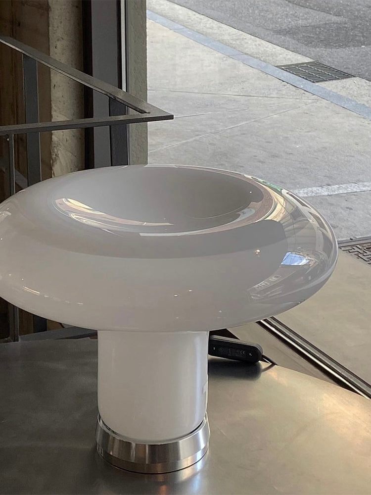 Lesbo Table Lamp
